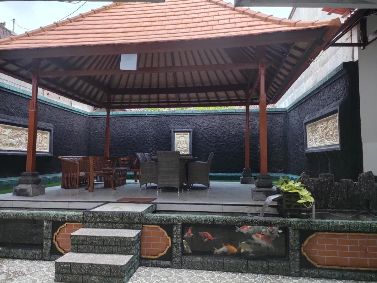 Dharma Homestay Падангбай Екстериор снимка