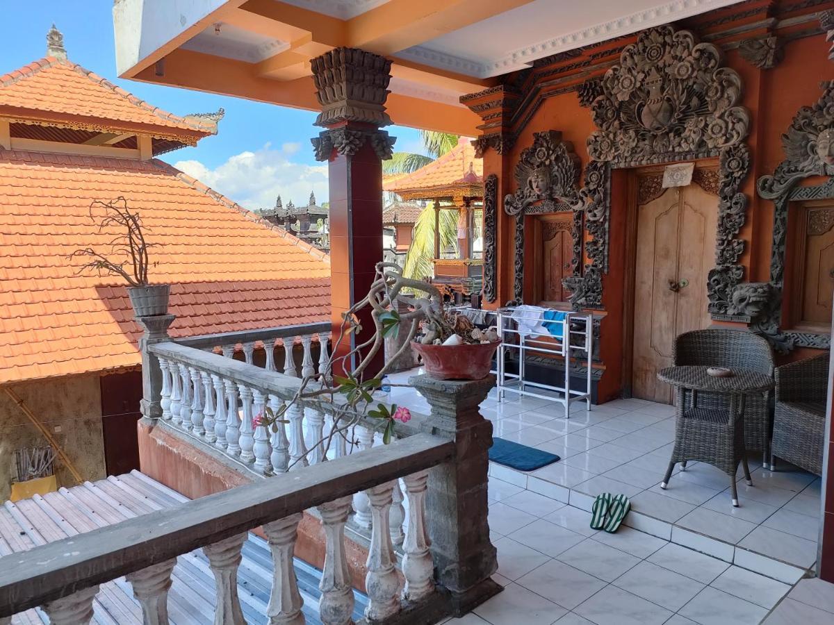 Dharma Homestay Падангбай Екстериор снимка