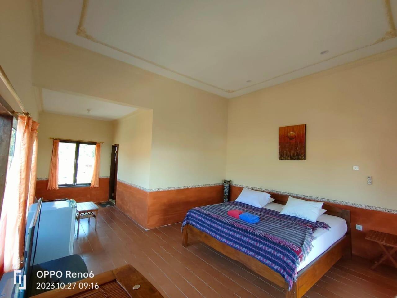 Dharma Homestay Падангбай Екстериор снимка