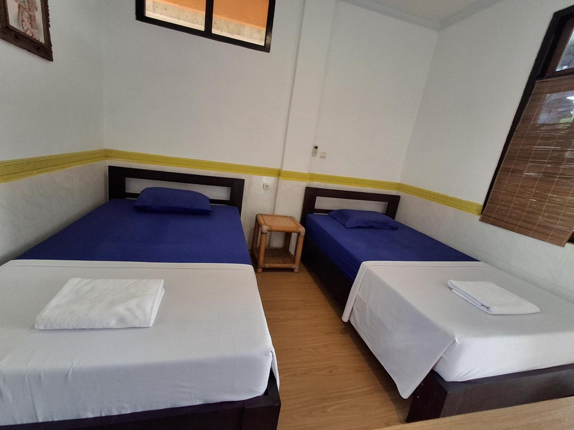 Dharma Homestay Падангбай Екстериор снимка
